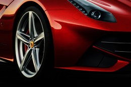 Шины Bridgestone Potenza S007 выбраны для Ferrari California T